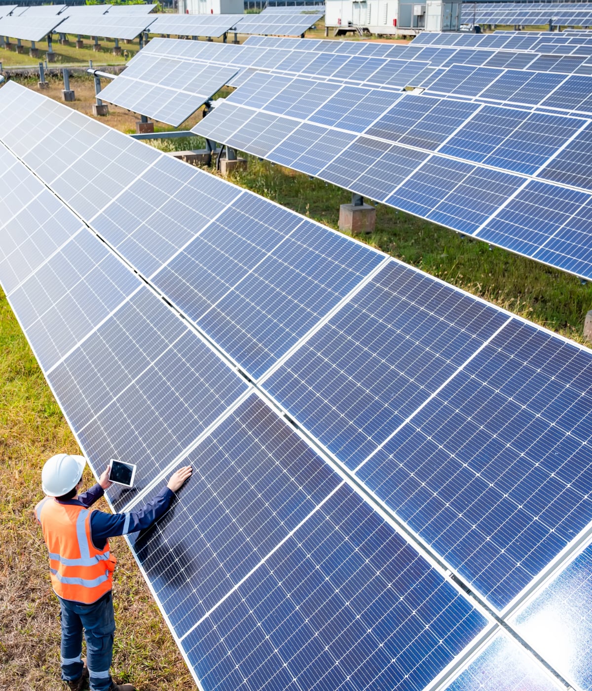 Comprehensive Renewable Energy Expertise
